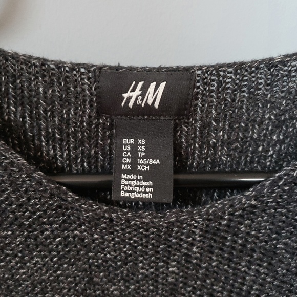 Grey/Black Woven Sweater - Picture 4 of 6